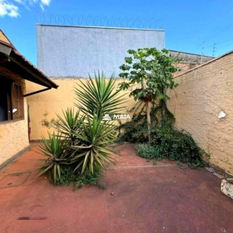 Casa à venda no Jardim Induberaba: 