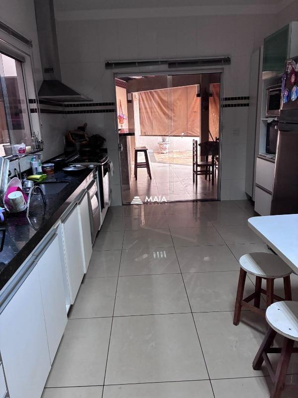 Casa à venda no Santa Maria: 