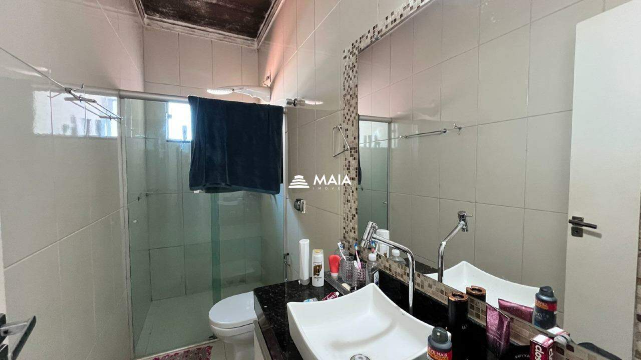 Casa à venda no Jardim Nenê Gomes: 