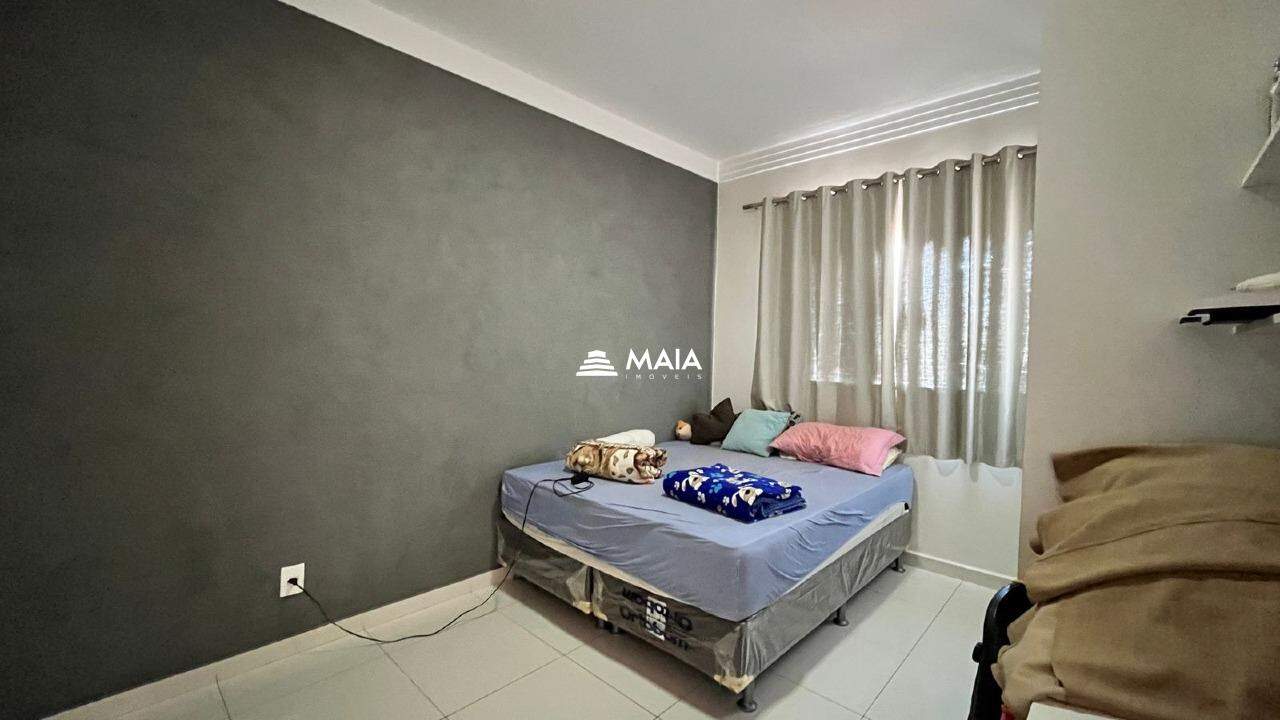 Casa à venda no Jardim Nenê Gomes: 