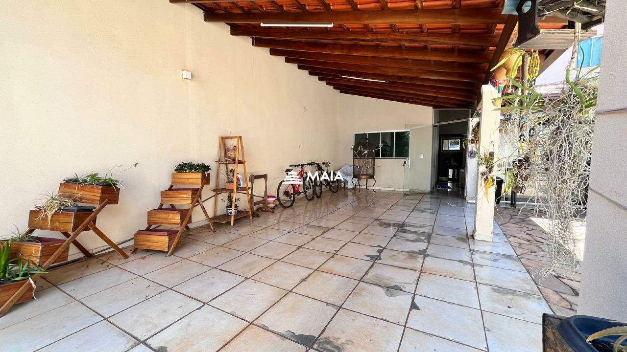 Casa à venda no Jardim Nenê Gomes: 