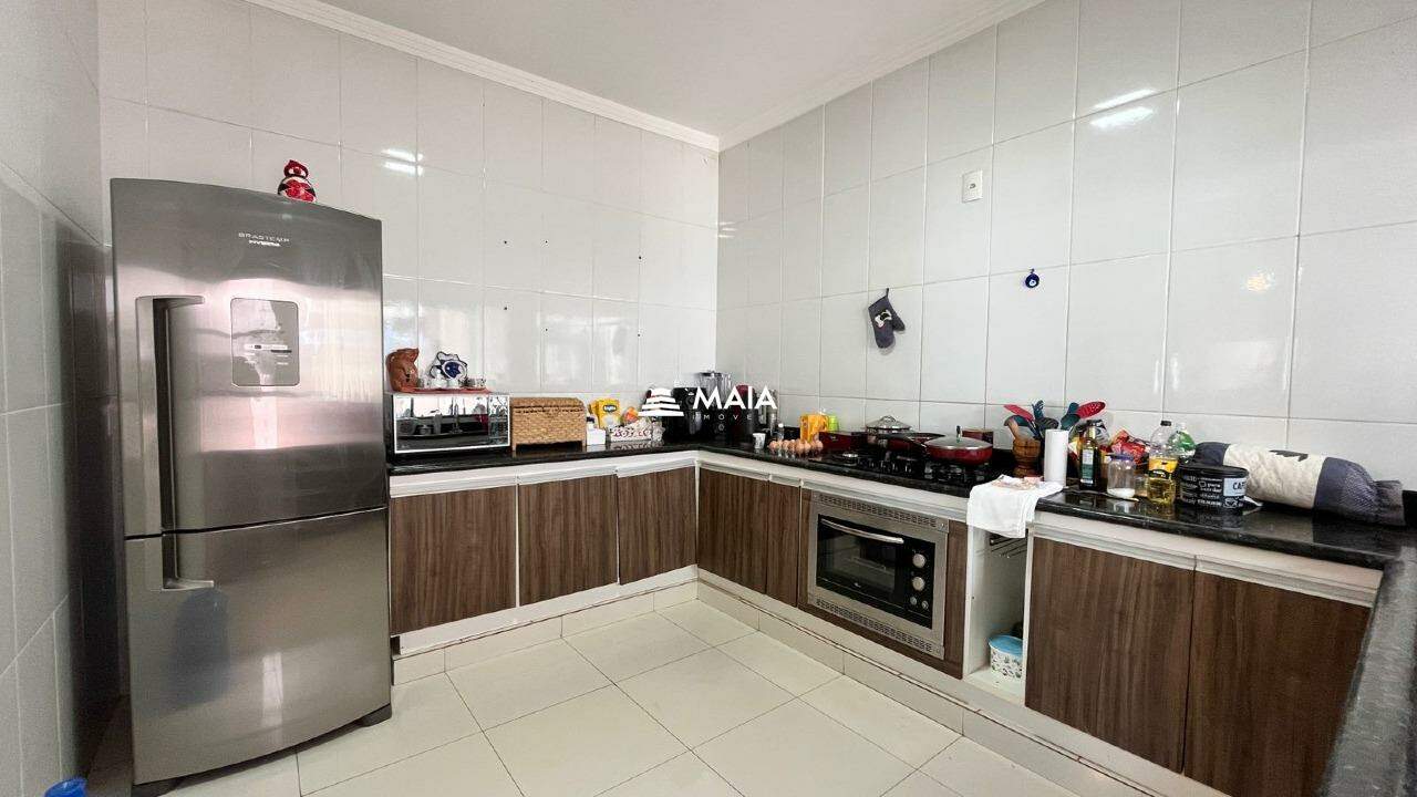 Casa à venda no Jardim Nenê Gomes: 