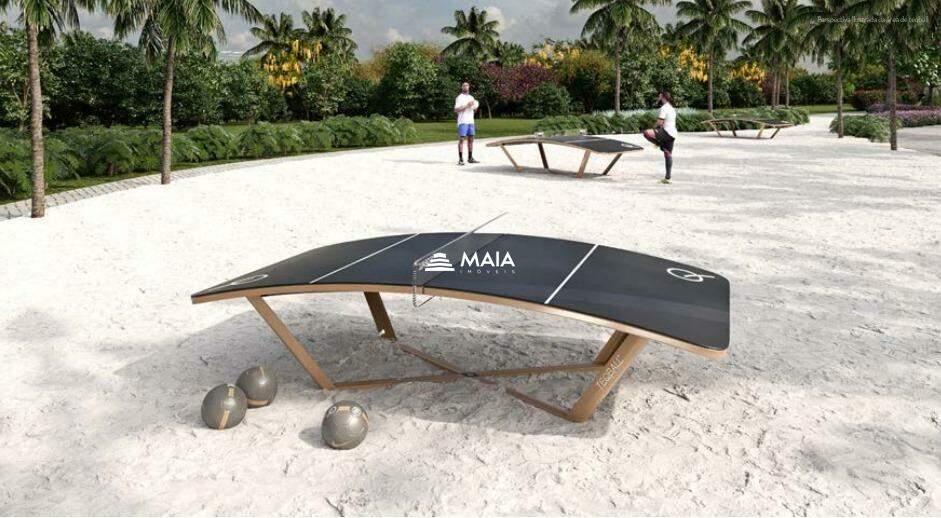 Terreno em Condomínio à venda no Mercês: 