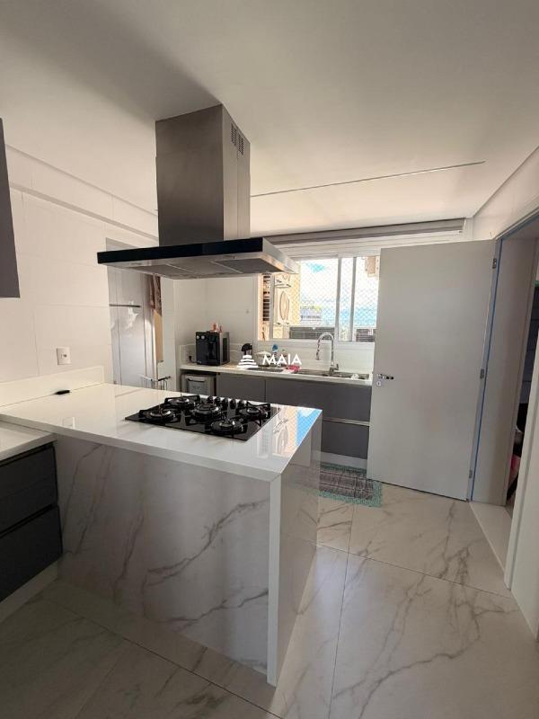 Apartamento para aluguel no Mercês: 