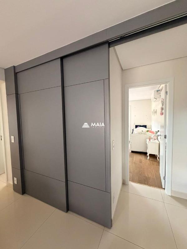 Apartamento para aluguel no Mercês: 