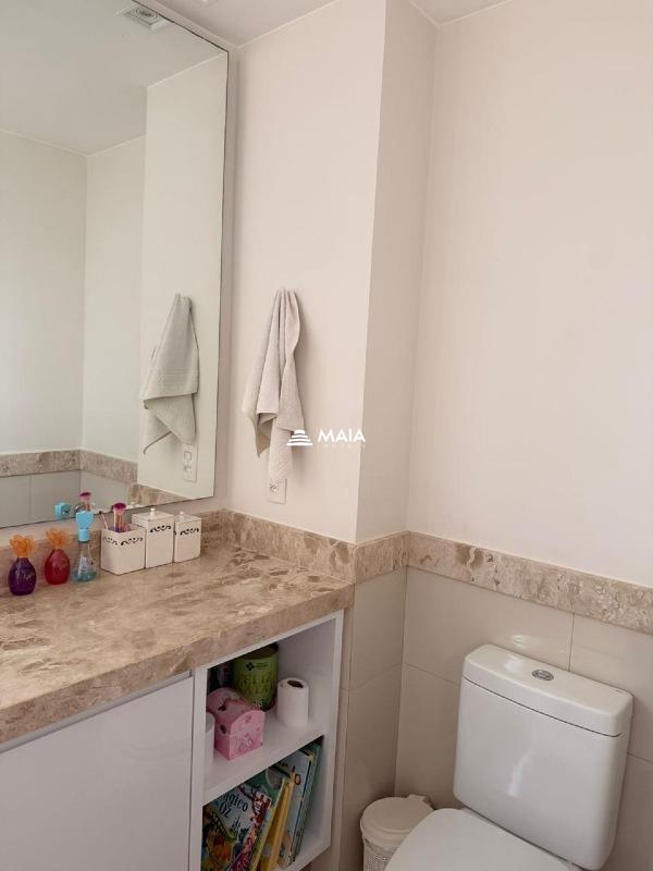 Apartamento para aluguel no Mercês: 