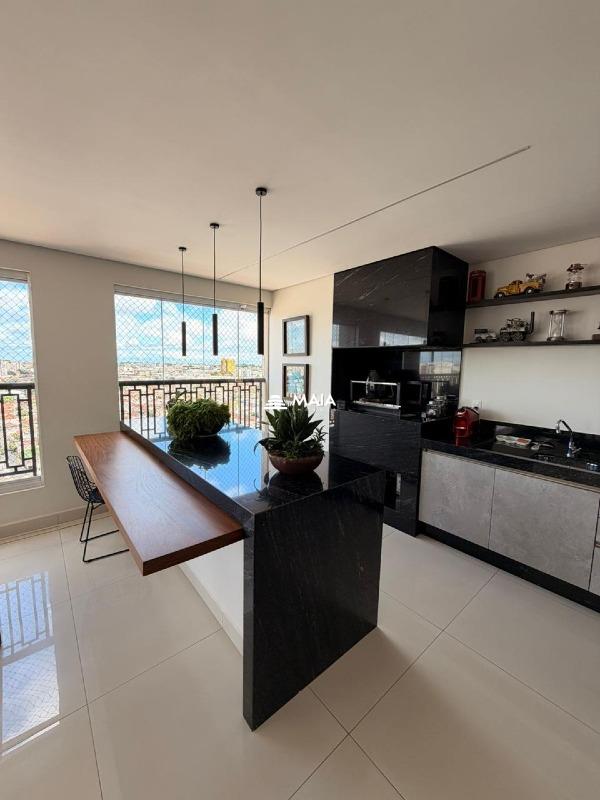 Apartamento para aluguel no Mercês: 