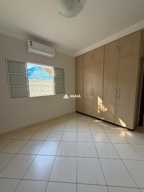 Casa à venda no Mercês: 