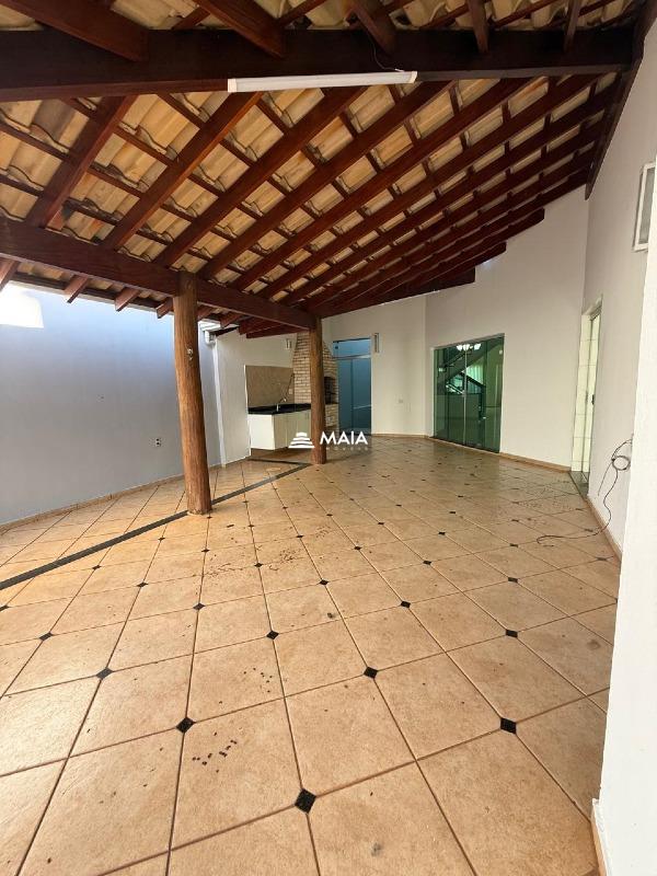 Casa à venda no Mercês: 