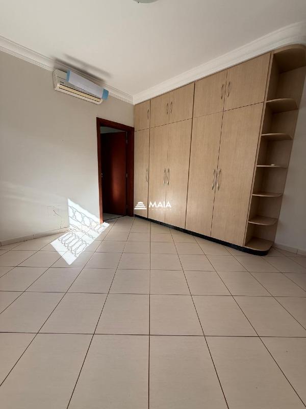 Casa à venda no Mercês: 