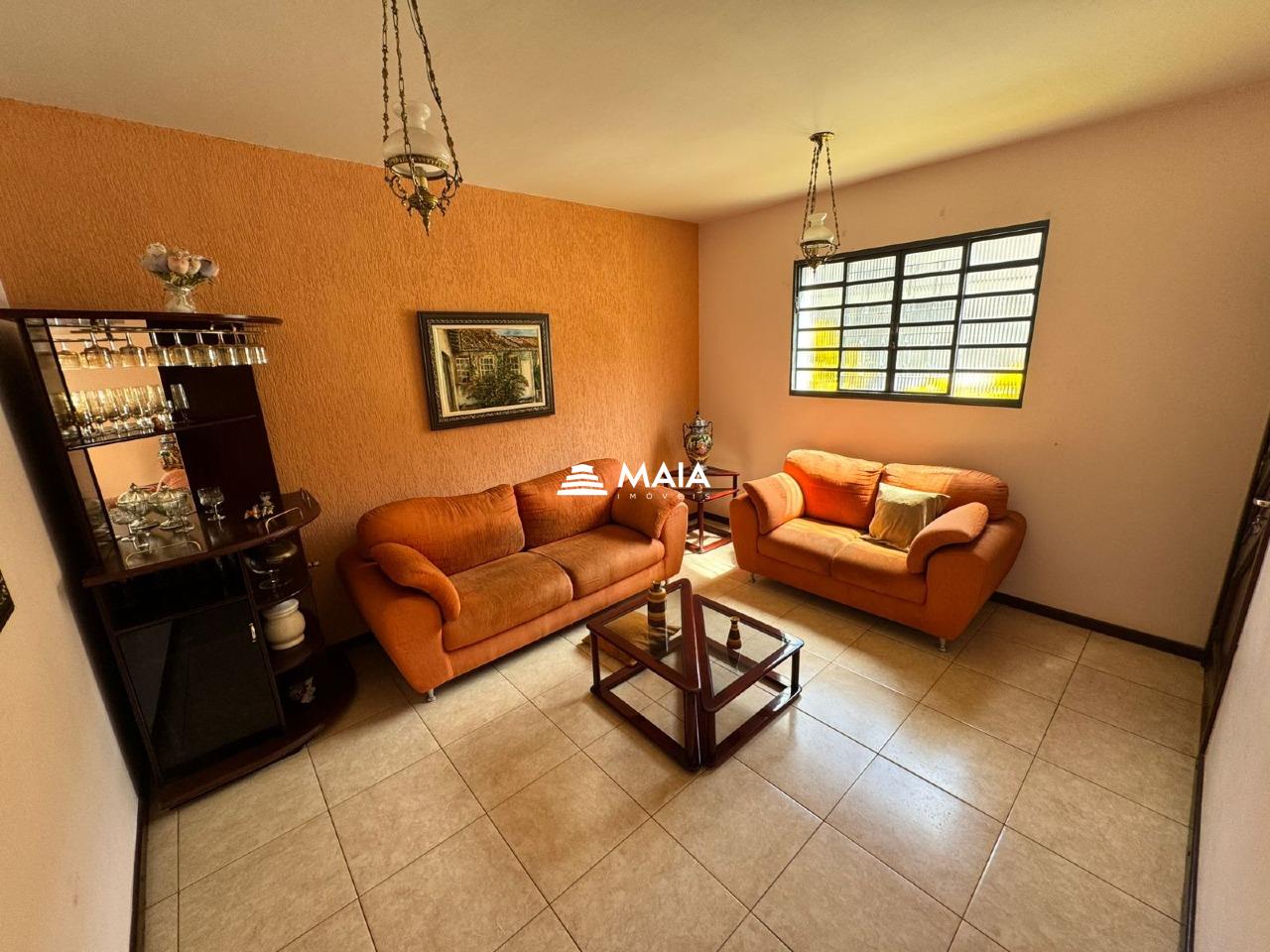 Casa à venda no Mercês: 