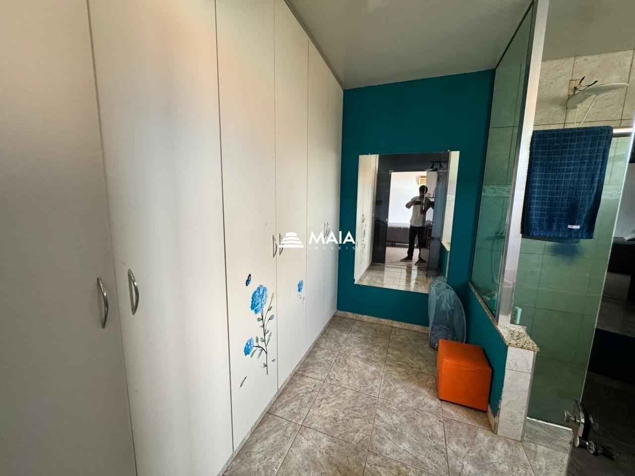 Casa à venda no Mercês: 