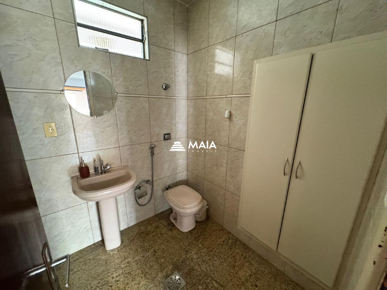 Casa à venda no Mercês: 