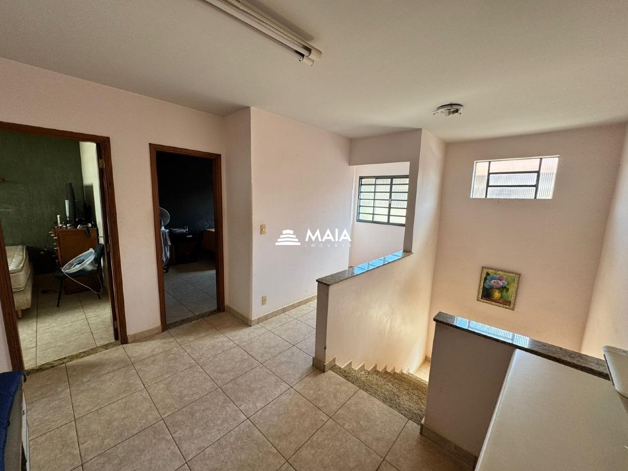 Casa à venda no Mercês: 