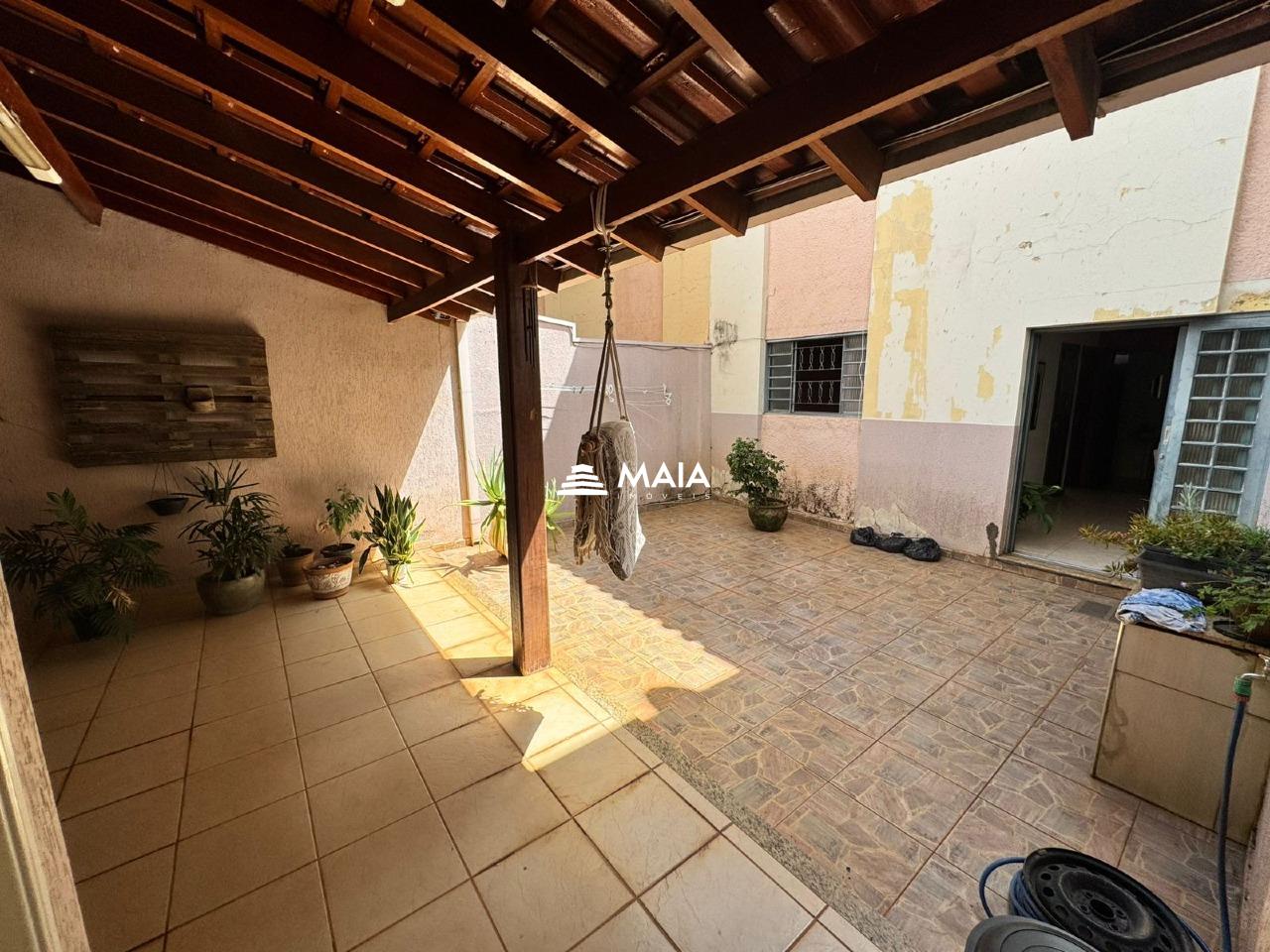 Casa à venda no Mercês: 