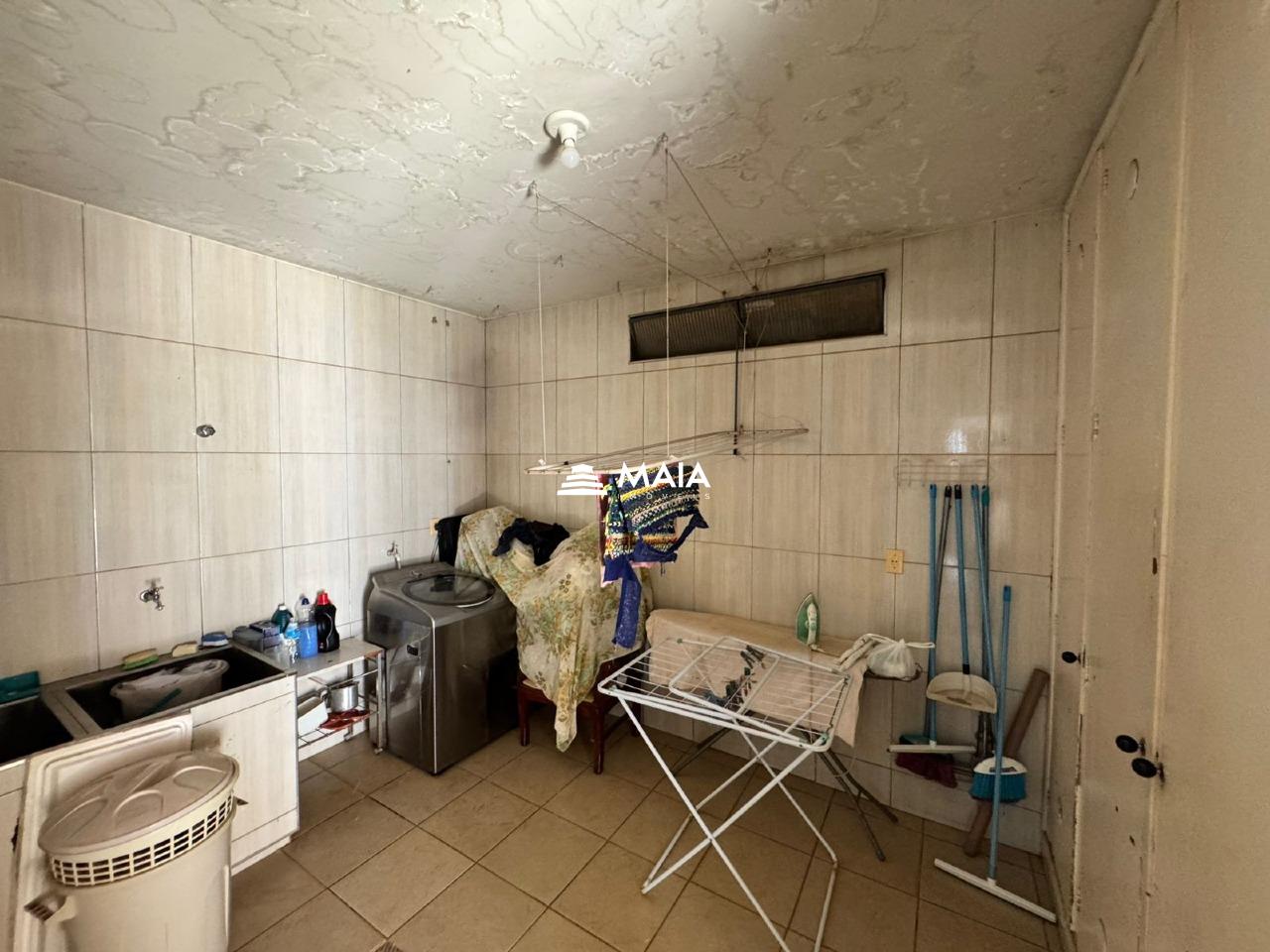 Casa à venda no Mercês: 