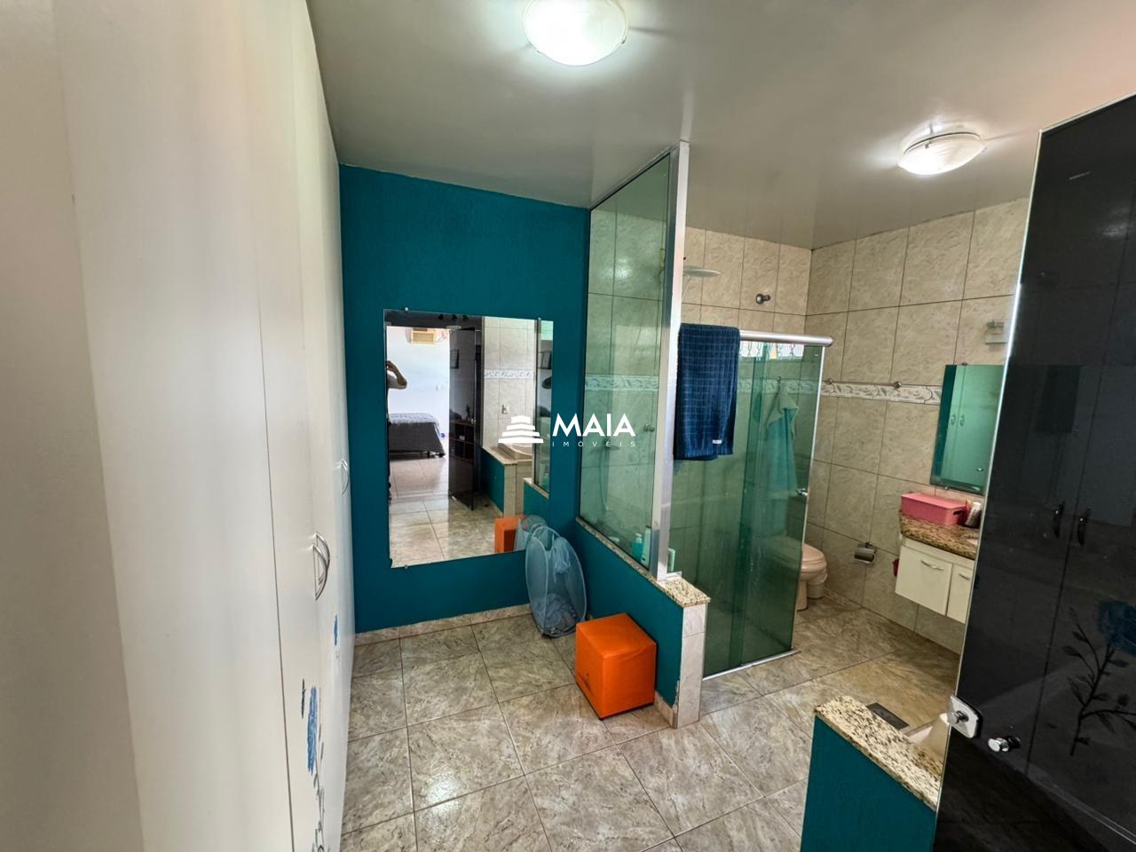 Casa à venda no Mercês: 