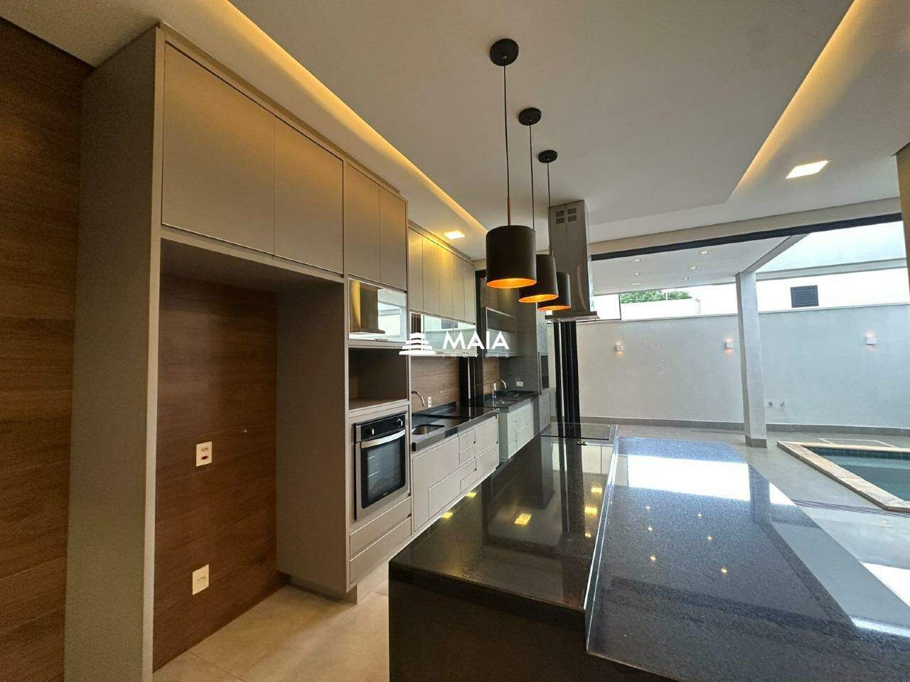 Casa de Condomínio à venda no Estância dos Ipês: 