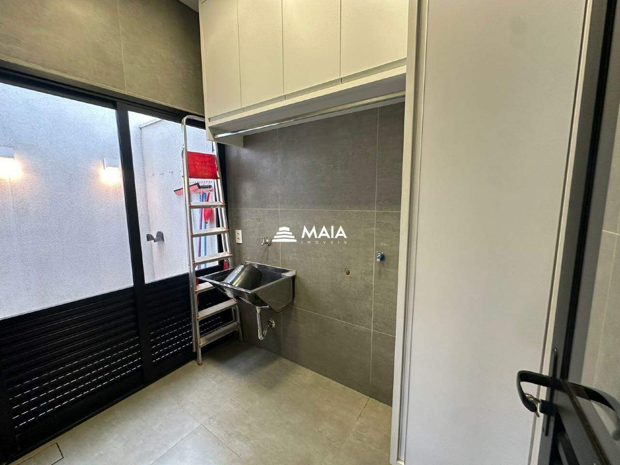 Casa de Condomínio à venda no Estância dos Ipês: 