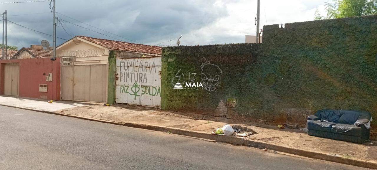 Tereeno à venda no bairro Abadia
