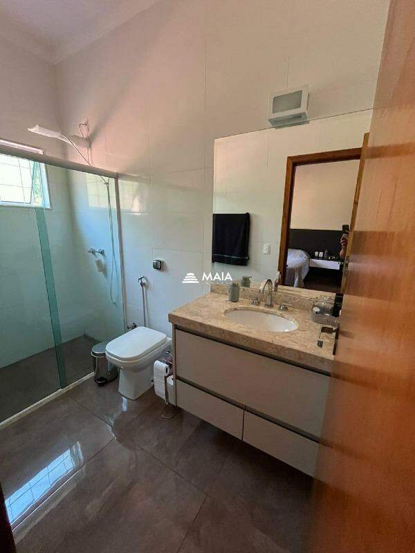 Casa de Condomínio à venda no Vale do Sol: 