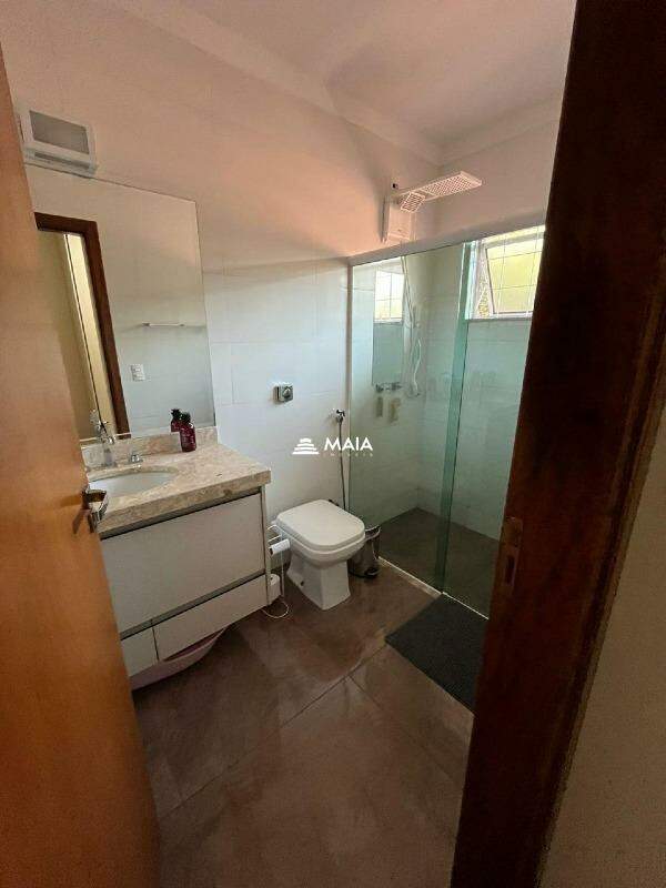 Casa de Condomínio à venda no Vale do Sol: 