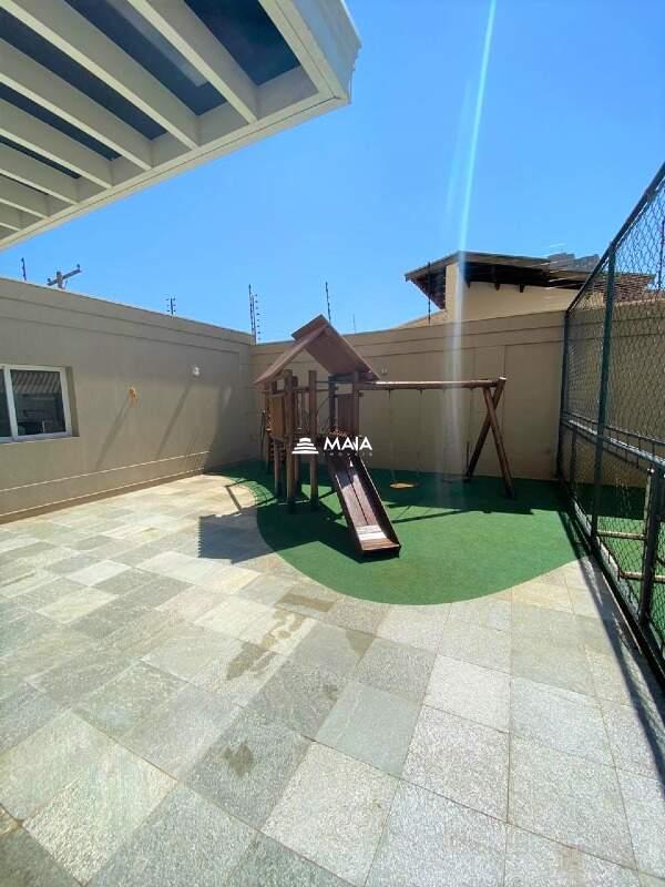 Apartamento para aluguel no Mercês: 