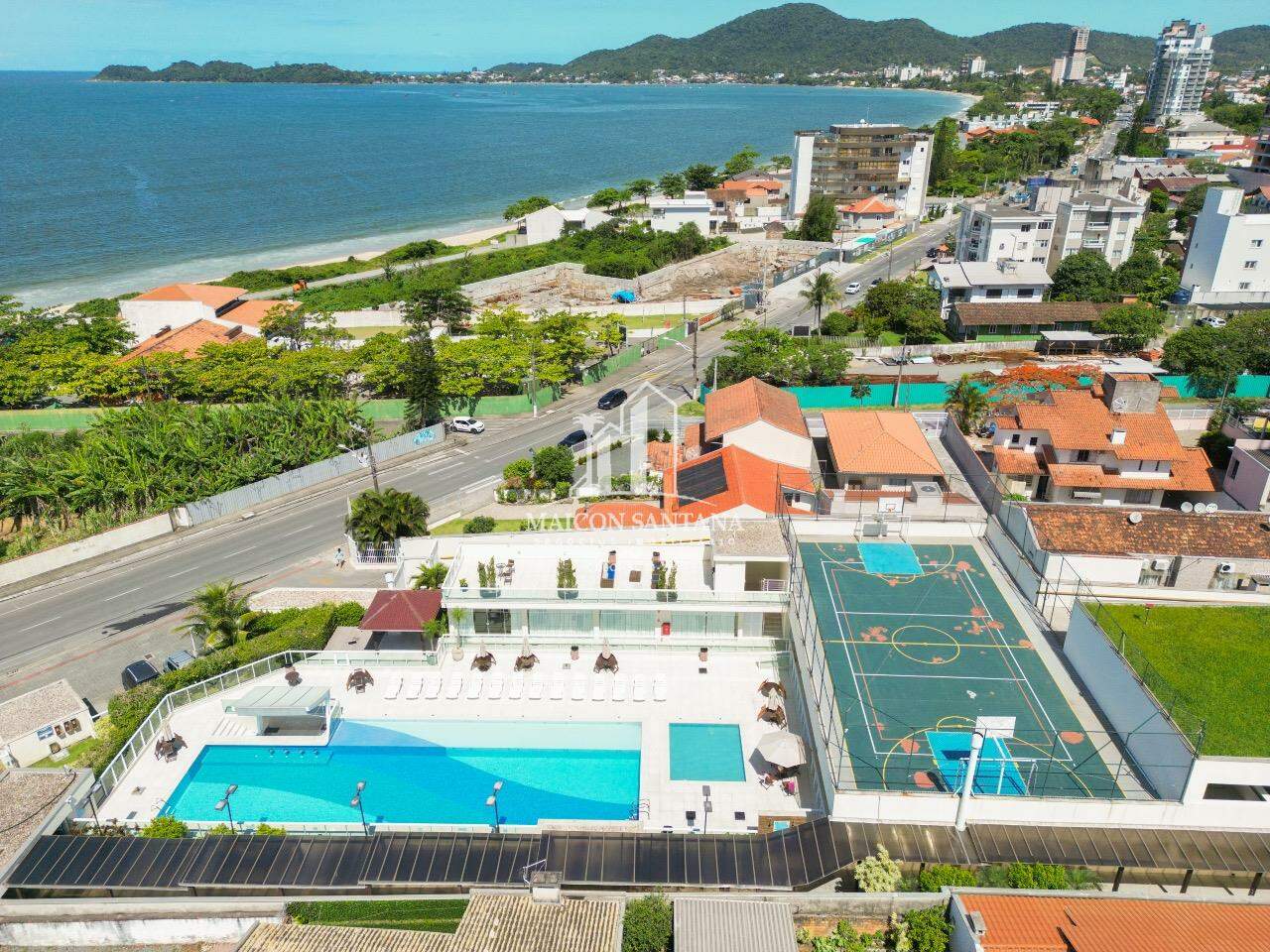 Apartamento à venda no Armação: 