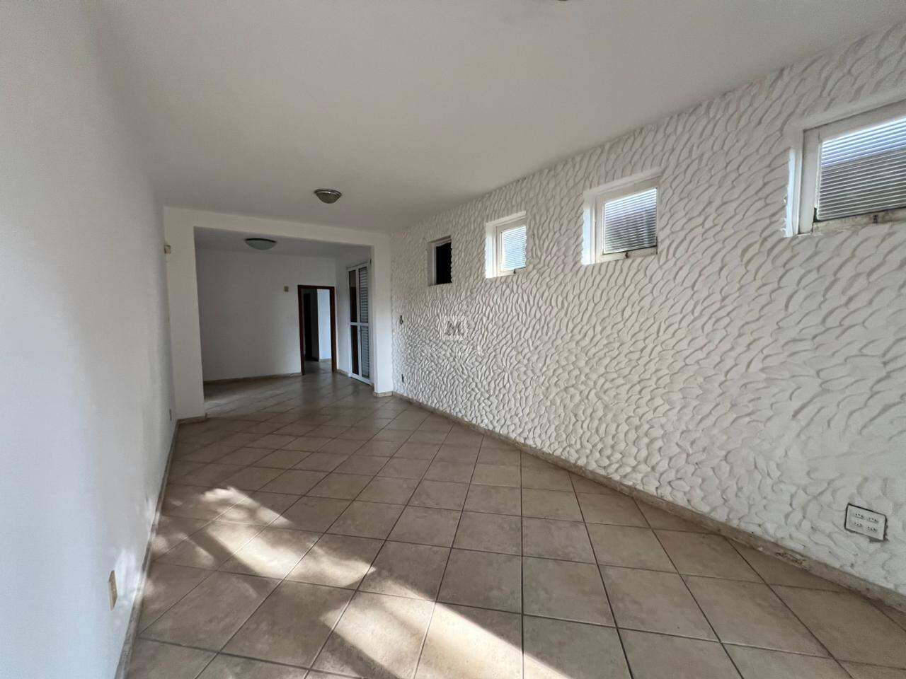 Casa para aluguel no bairro Jardim américa de 3 quartos 3 vagas: 