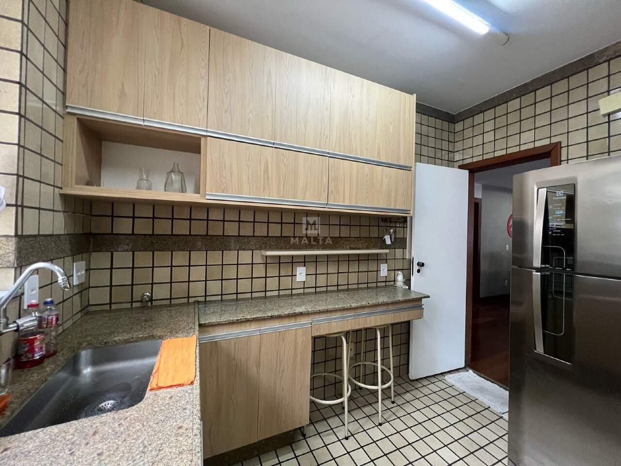 Apartamento para aluguel no bairro São Pedro de 3 quartos 1 vaga: 