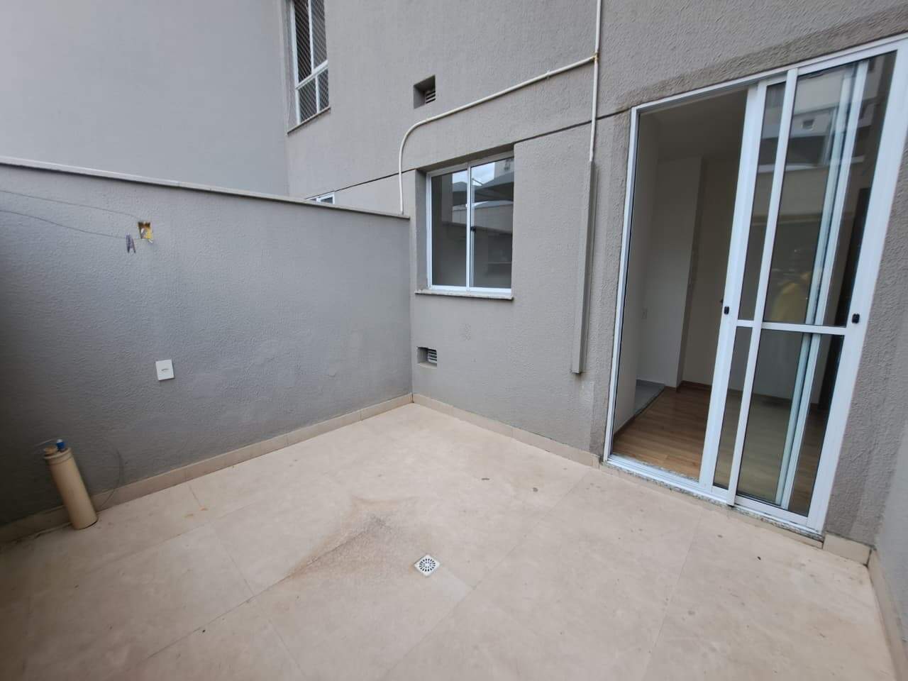 Apartamento para aluguel no bairro Barreiro de 2 quartos: 
