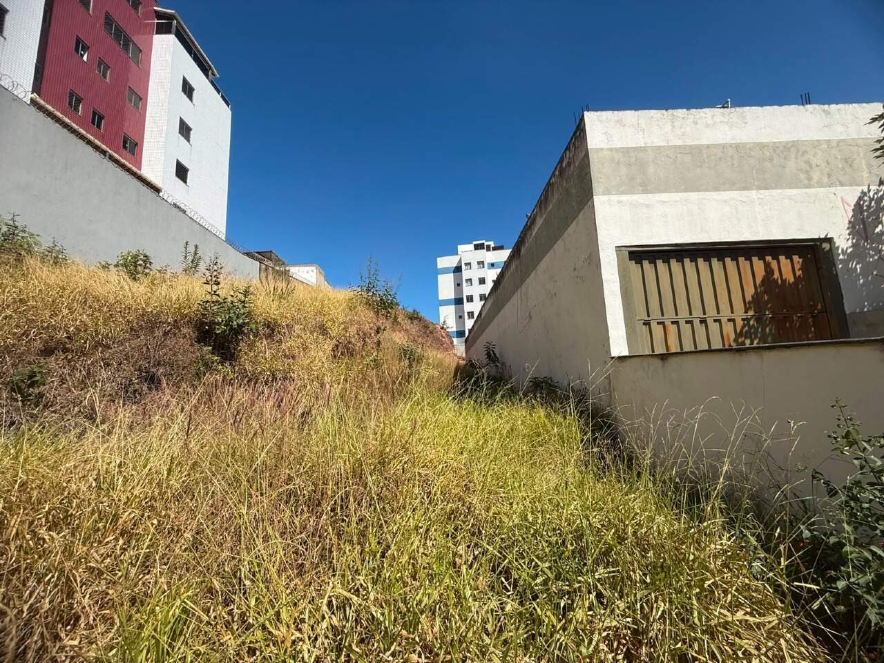 Lote à venda no bairro Diamante de : 