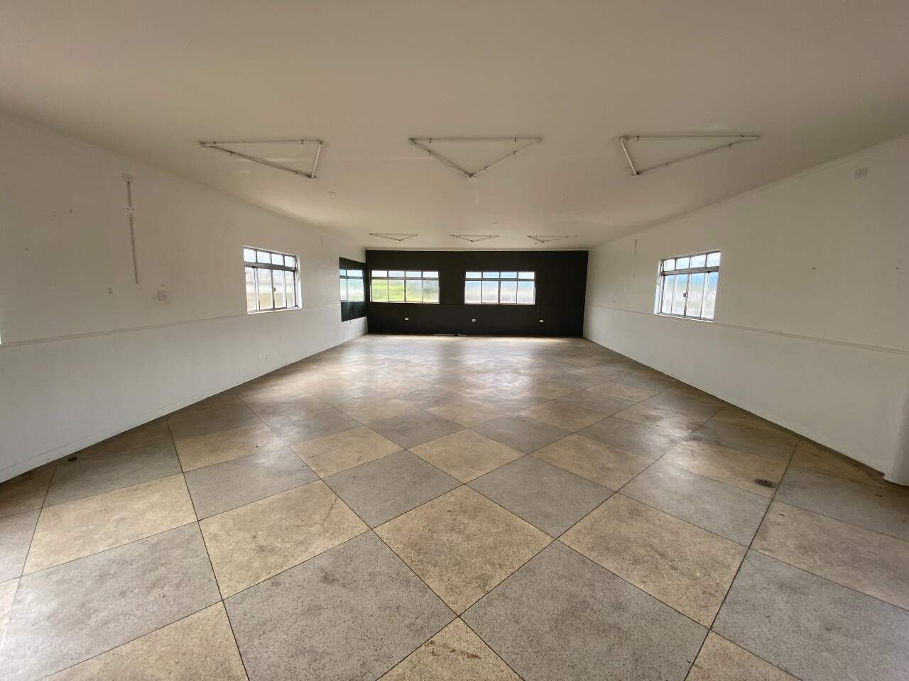 Sala para aluguel no São Jorge: 