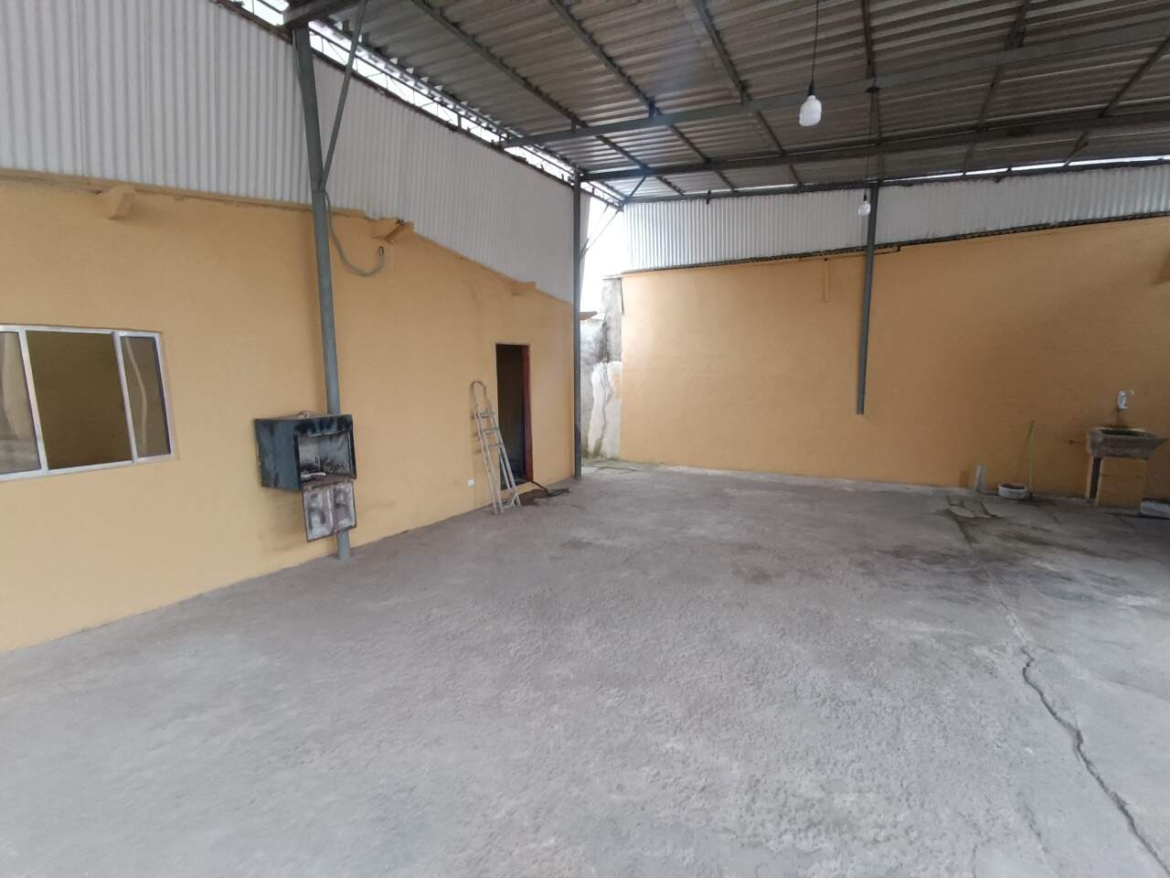 Lote ou Terreno para aluguel no Caneleira: 