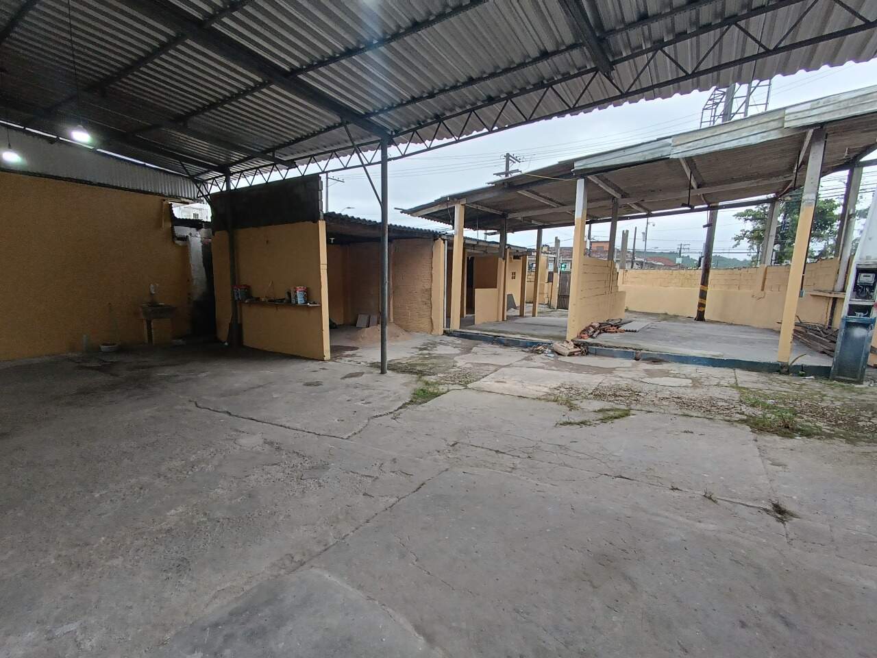 Lote ou Terreno para aluguel no Caneleira: 