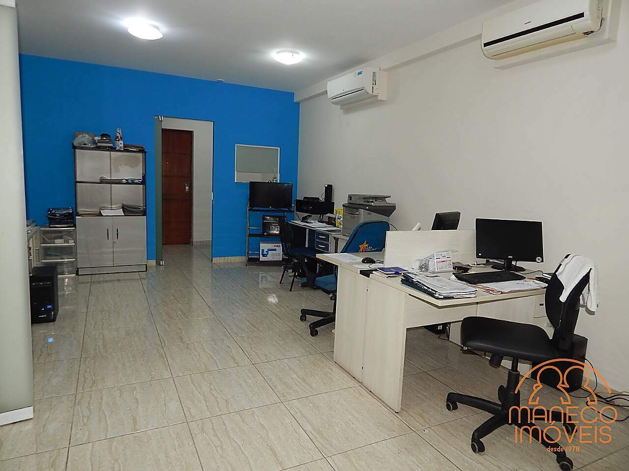 Sala à venda no Centro: 