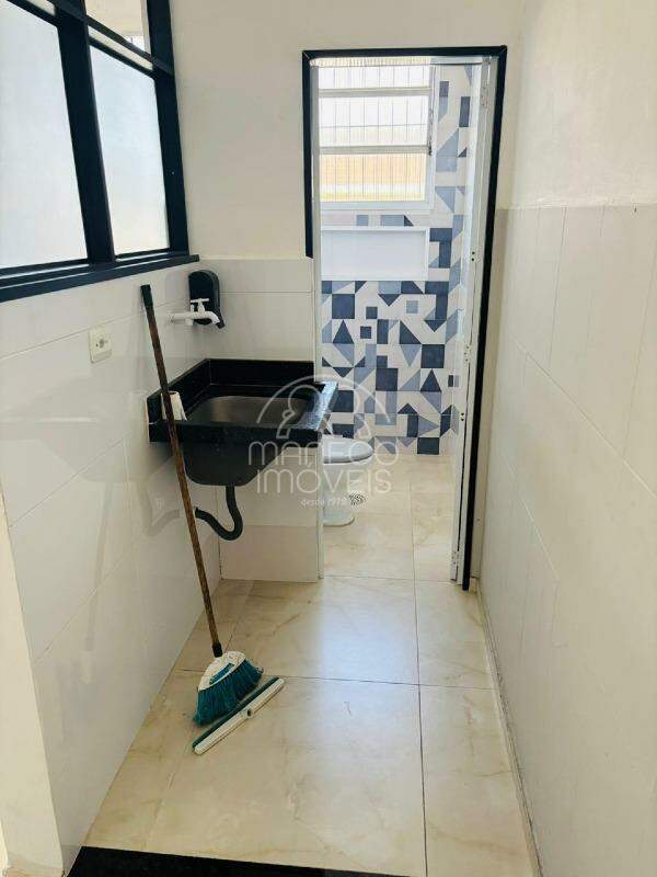 Sala à venda no Santa Maria: 