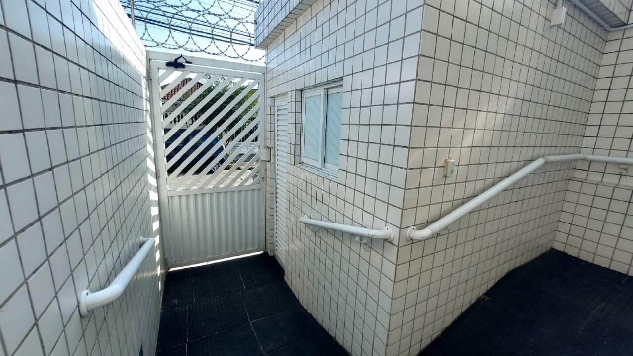 Apartamento à venda no Jardim Guassú: rampa de acesso da portaria
