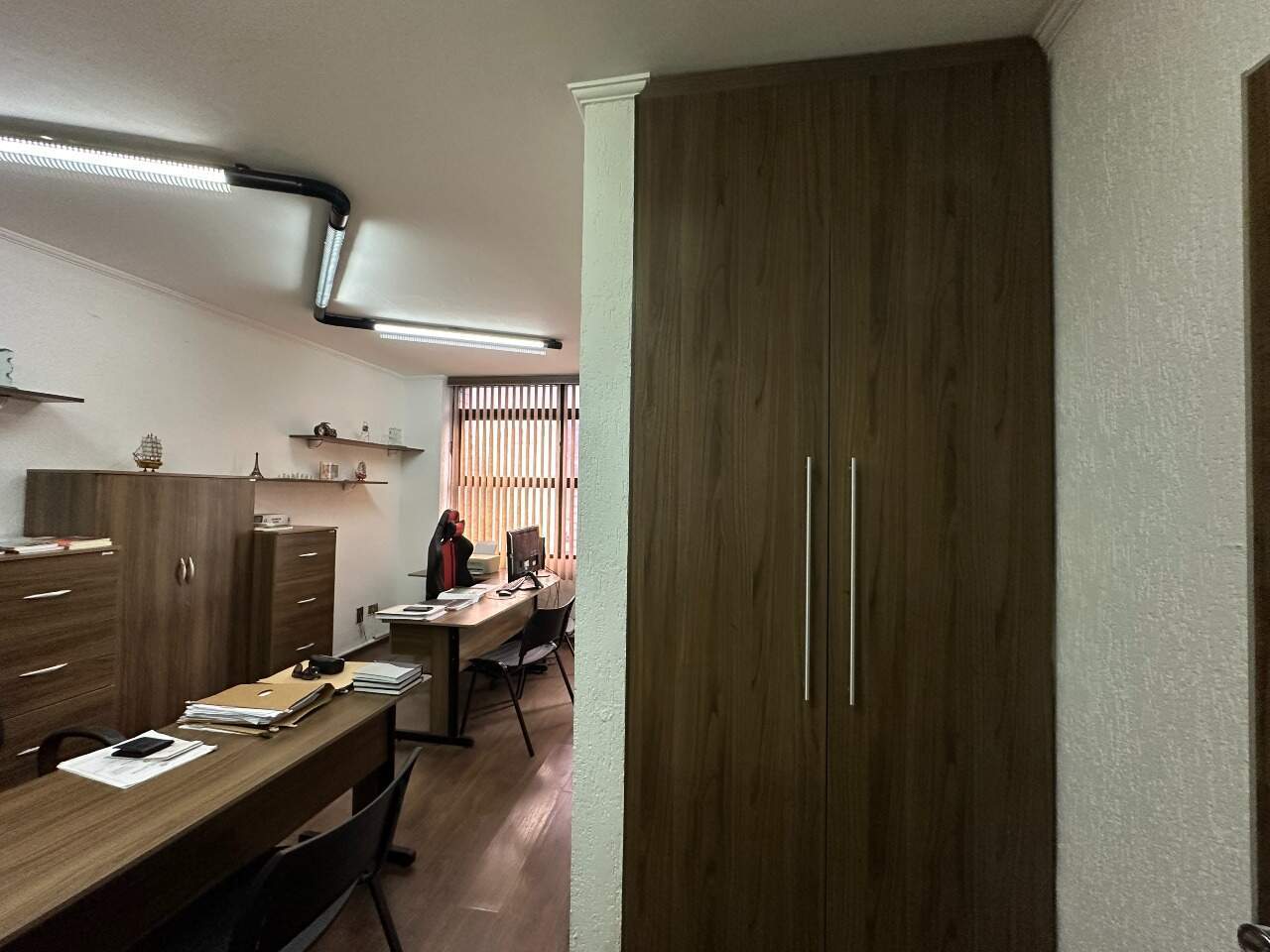 Sala à venda no Centro: 