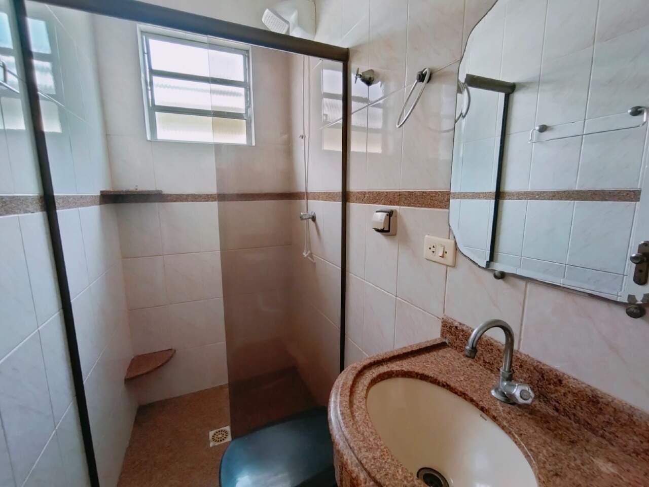 Casa à venda no Esplanada dos Barreiros: 