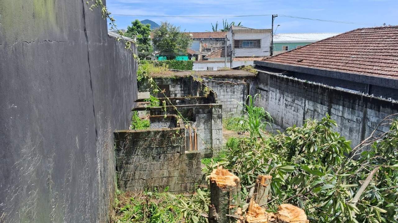 Lote ou Terreno à venda no Parque Bitaru: 