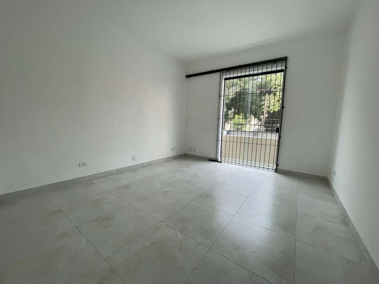 Sala para aluguel no Centro: 