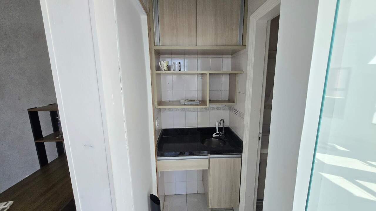 Sala à venda no Embaré: 