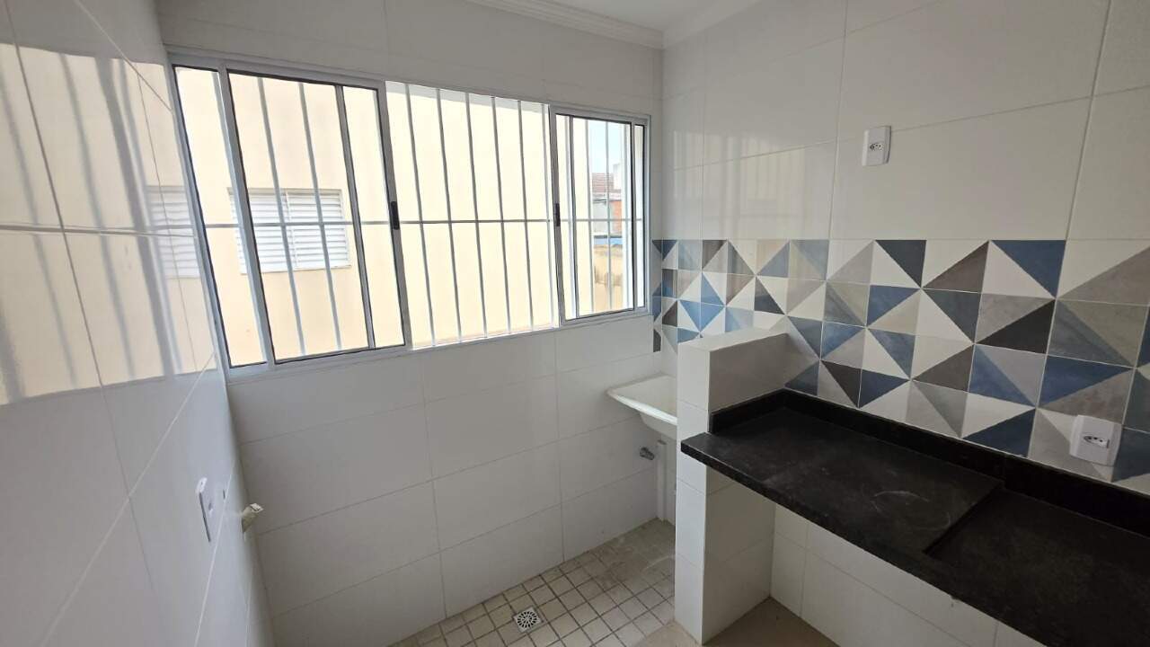 Apartamento à venda no Catiapoa: 