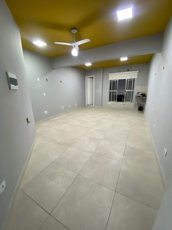 Sala para aluguel no Macuco: 