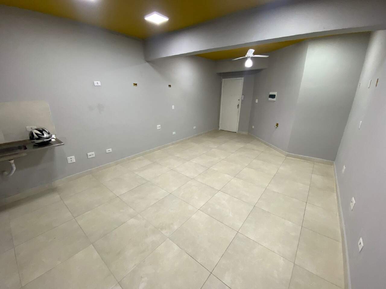 Sala para aluguel no Macuco: 