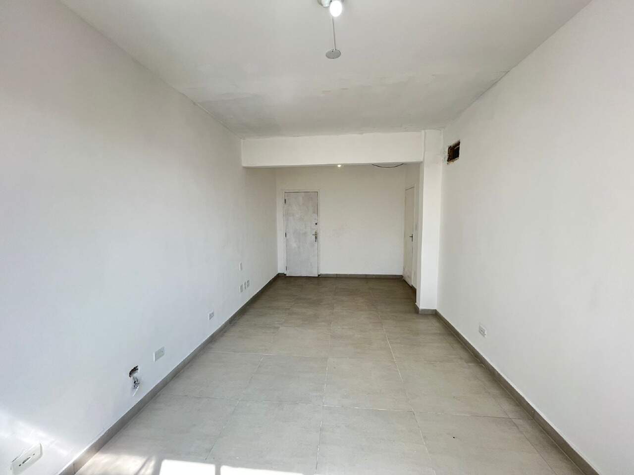 Sala à venda no Centro: 