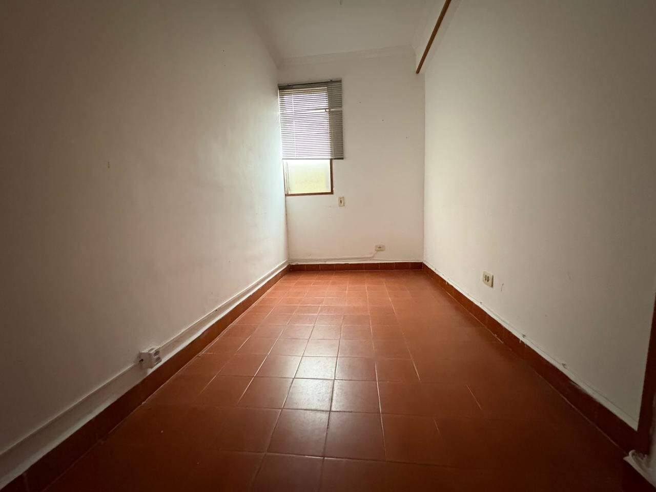 Sala à venda no Centro: 