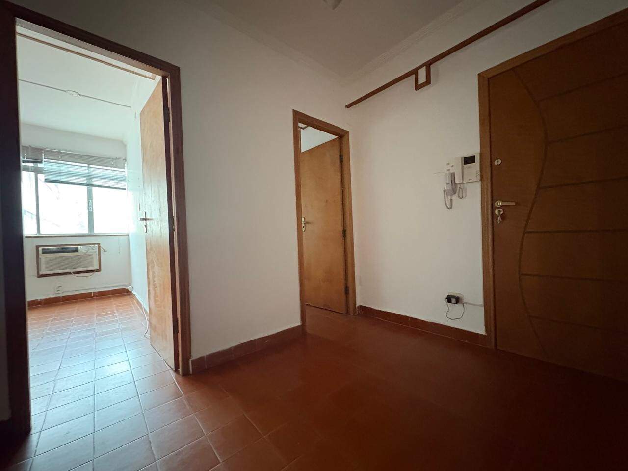 Sala à venda no Centro: 