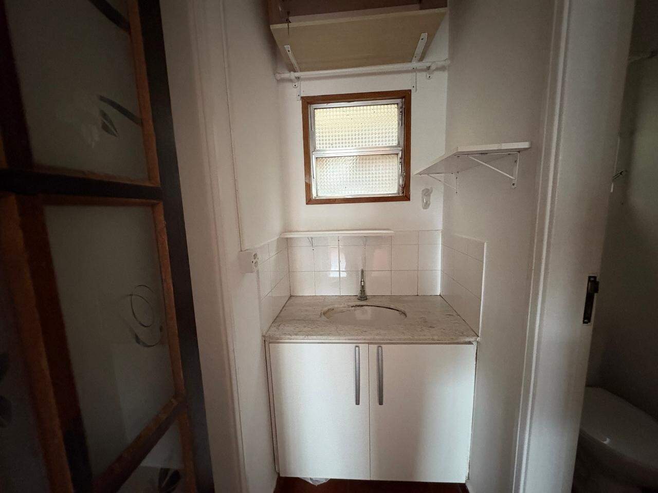 Sala à venda no Centro: 